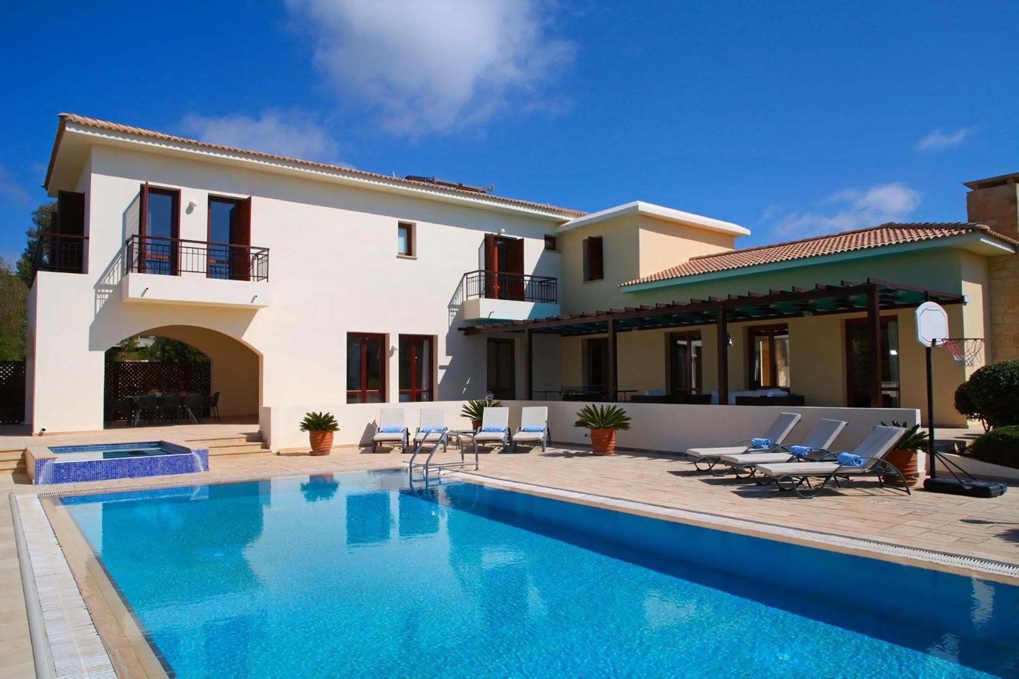 Villa Aphrodite Hills Superior Superior 0403 Air Conditioning 5 Bedrooms Paphos